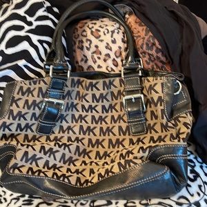 Michael kors purse